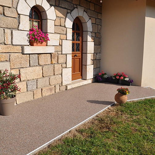 Moquette de pierre décorative en extérieur