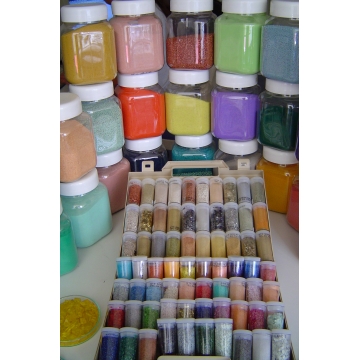 Granulats de quartz colorés